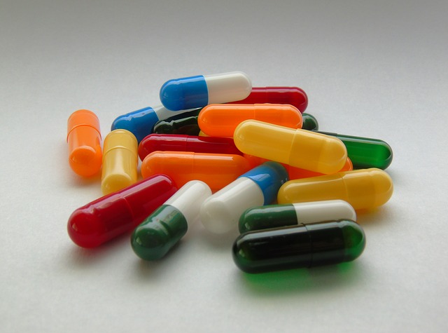 barevné obaly na tabletky